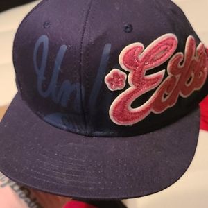 Men's snapback fitted cap